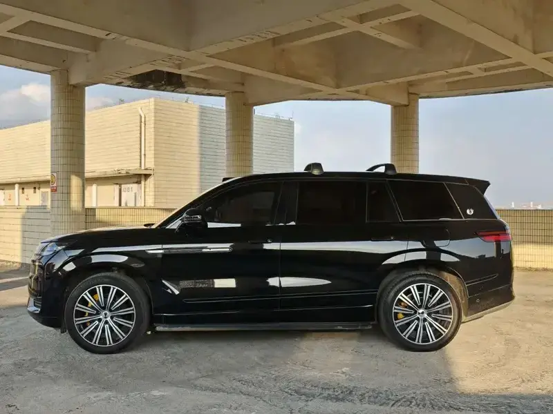 2025 Denza N9 с пробегом 46 900 км