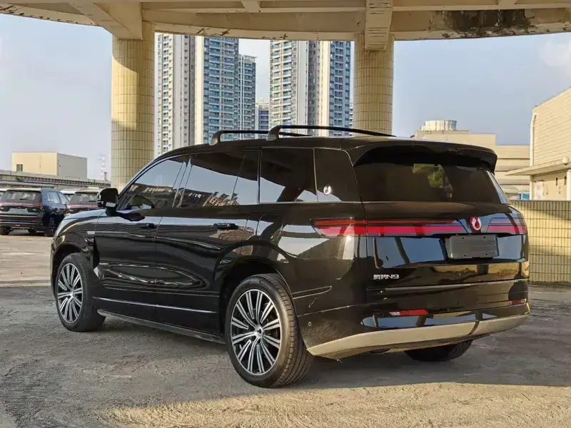 2025 Denza N9 с пробегом 46 900 км