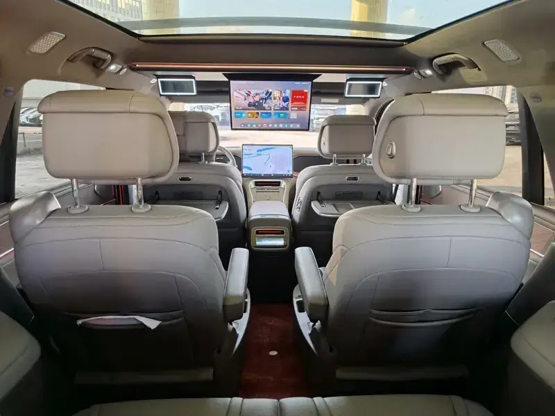 2025 Denza N9 с пробегом 46 900 км