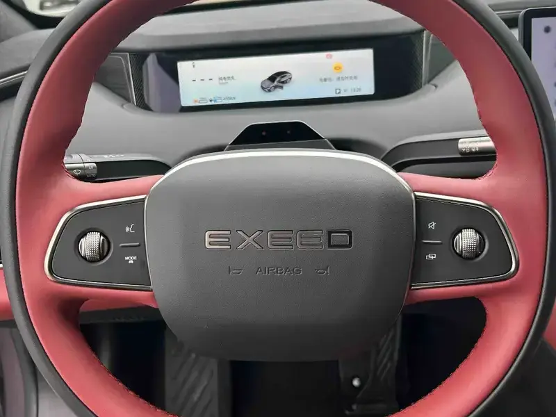 2025 Exeed Exlantix ES с пробегом 21 000 км