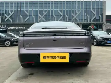 2025 Exeed Exlantix ES с пробегом 21 000 км