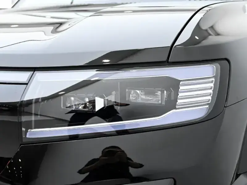 2025 BYD FangChengBao Leopard 8 с пробегом 16 900 км