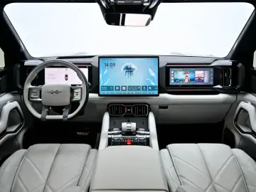 2025 BYD FangChengBao Leopard 8 с пробегом 16 900 км