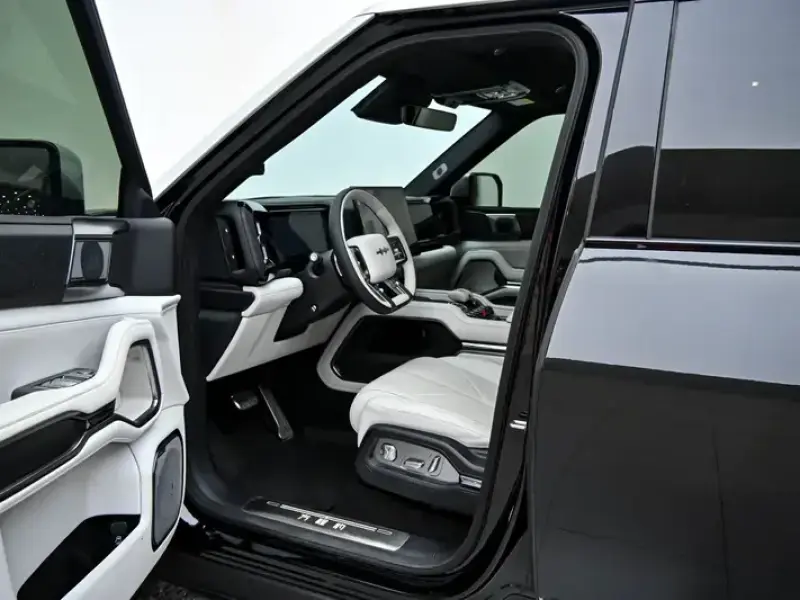 2025 BYD FangChengBao Leopard 8 с пробегом 16 900 км