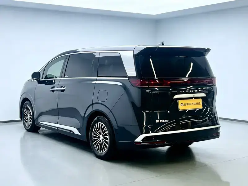 2022 Denza D9 с пробегом 51 800 км