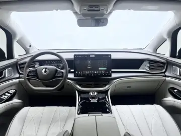 2022 Denza D9 с пробегом 51 800 км