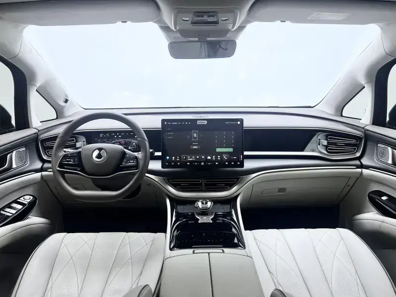 2022 Denza D9 с пробегом 51 800 км