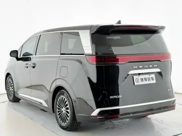 2022 Denza D9 с пробегом 41 000 км