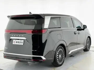 2022 Denza D9 с пробегом 41 000 км