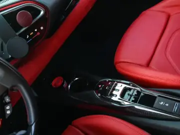 2021 Ferrari 296 с пробегом 5 700 км