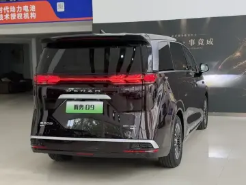2026 Denza D9 с пробегом 4 000 км