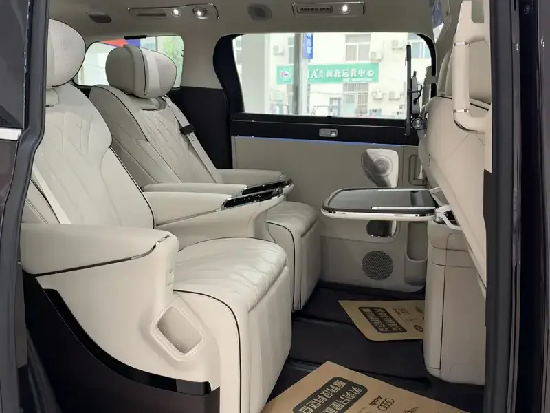 2026 Denza D9 с пробегом 4 000 км