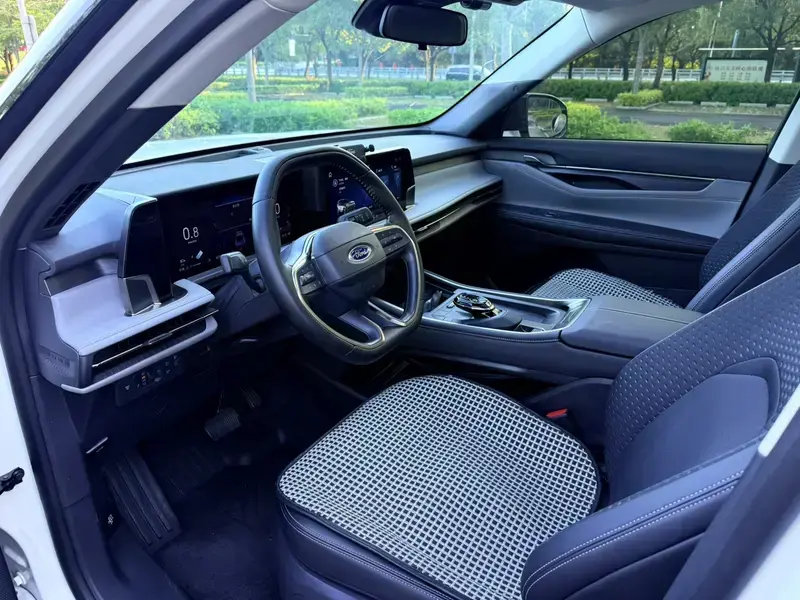 2023 Ford Edge с пробегом 50 000 км