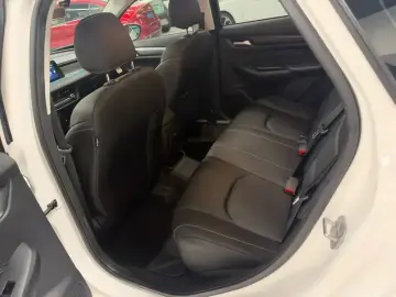 2021 Ford Escort с пробегом 104 000 км
