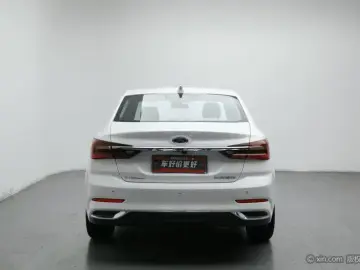 2021 Ford Escort с пробегом 47 500 км