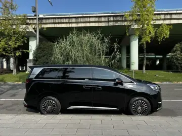 2024 Denza D9 с пробегом 46 200 км