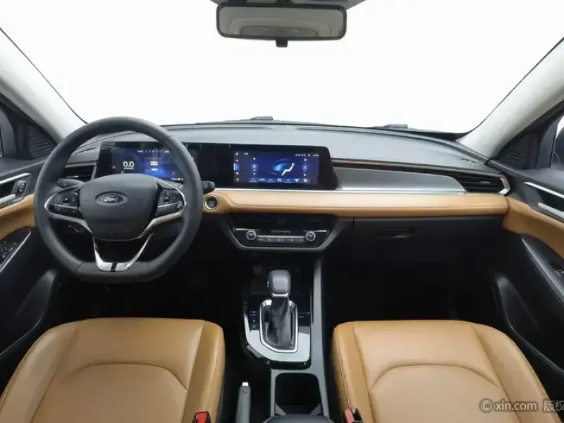 2021 Ford Escort с пробегом 47 500 км