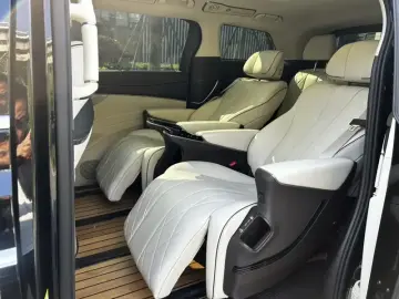 2024 Denza D9 с пробегом 46 200 км