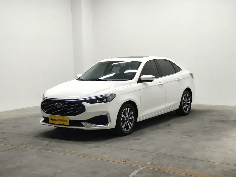2021 Ford Escort с пробегом 68 800 км