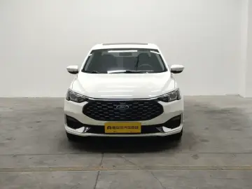 2021 Ford Escort с пробегом 68 800 км