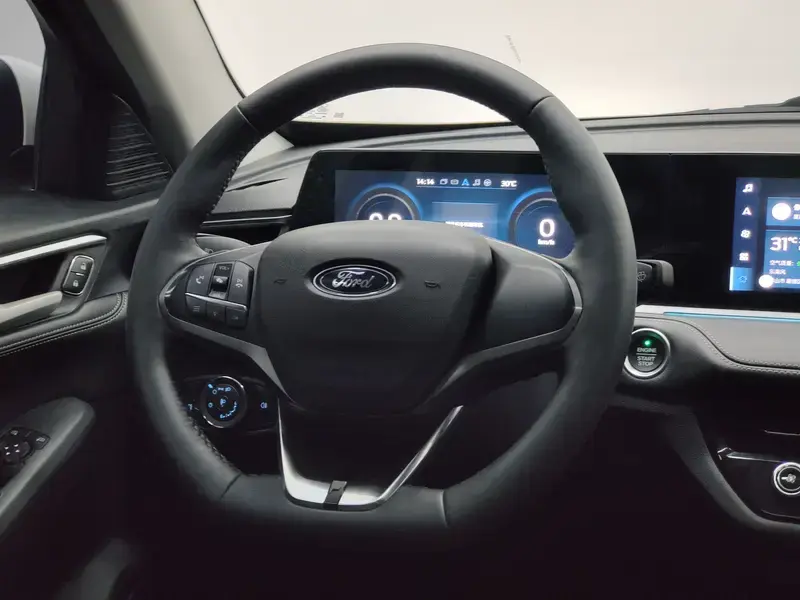 2021 Ford Escort с пробегом 68 800 км