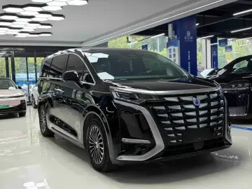 2024 Denza D9 с пробегом 53 000 км