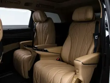 2025 Denza D9 с пробегом 5 000 км