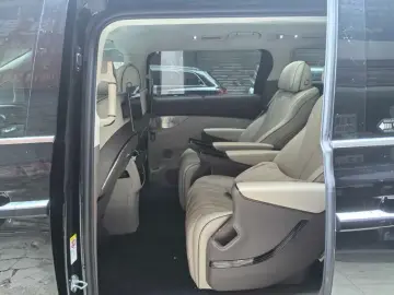 2022 Denza D9 с пробегом 46 000 км
