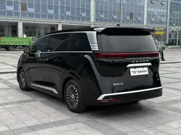 2024 Denza D9 с пробегом 48 000 км