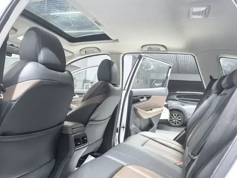 2018 Dongfeng AX7 с пробегом 85 000 км