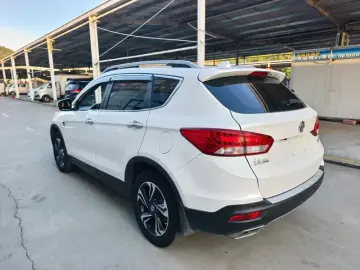 2016 Dongfeng AX7 с пробегом 130 000 км