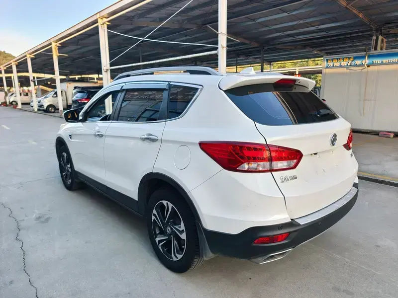 2016 Dongfeng AX7 с пробегом 130 000 км