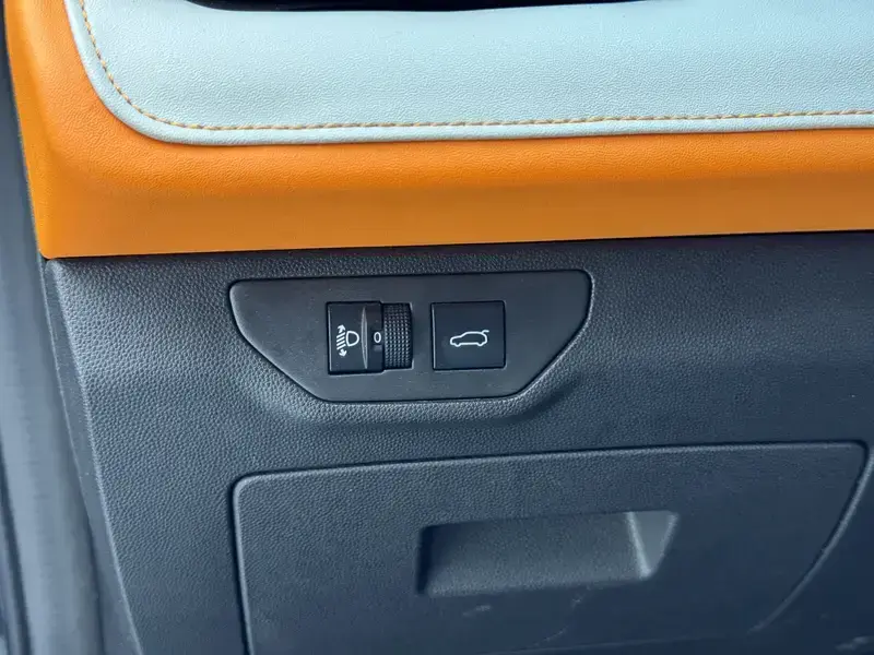 2023 Dongfeng Aeolus Yixuan с пробегом 51 900 км