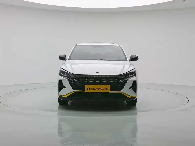 2023 Dongfeng Aeolus Yixuan с пробегом 19 800 км