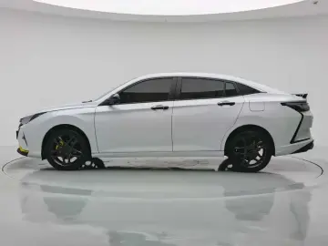 2023 Dongfeng Aeolus Yixuan с пробегом 19 800 км