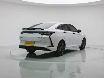 2023 Dongfeng Aeolus Yixuan с пробегом 19 800 км