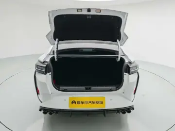 2023 Dongfeng Aeolus Yixuan с пробегом 19 800 км