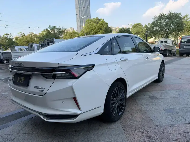 2021 Dongfeng Aeolus Yixuan Max с пробегом 77 000 км