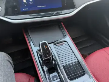 2021 Dongfeng Aeolus Yixuan Max с пробегом 77 000 км