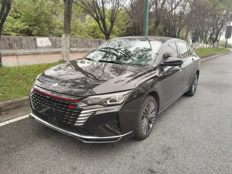 2021 Dongfeng Aeolus Yixuan Max с пробегом 42 800 км