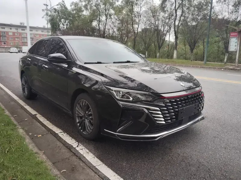 2021 Dongfeng Aeolus Yixuan Max с пробегом 42 800 км
