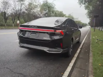 2021 Dongfeng Aeolus Yixuan Max с пробегом 42 800 км