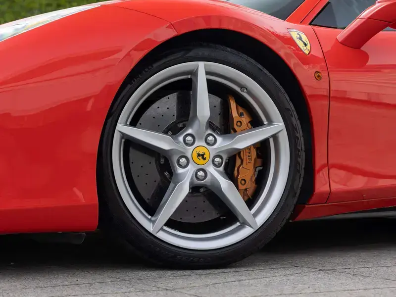 2015 Ferrari 488 с пробегом 24 300 км