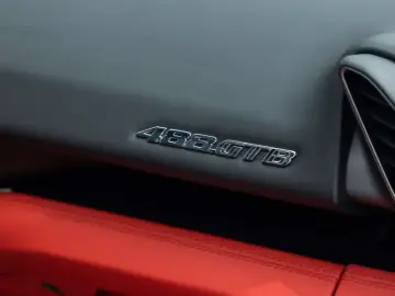 2015 Ferrari 488 с пробегом 24 300 км