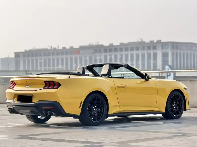 2024 Ford Mustang с пробегом 13 000 км
