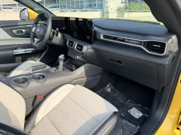 2024 Ford Mustang с пробегом 13 000 км
