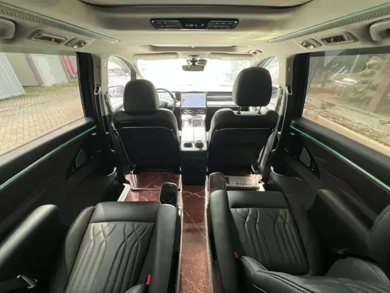 2024 GAC Trumpchi M8 с пробегом 15 000 км