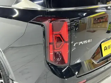 2022 GAC Trumpchi GS8 с пробегом 91 800 км
