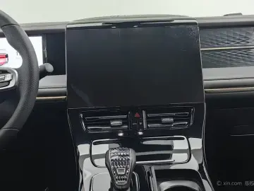2024 GAC Trumpchi M8 с пробегом 15 000 км