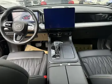 2024 GAC Trumpchi GS8 с пробегом 24 000 км